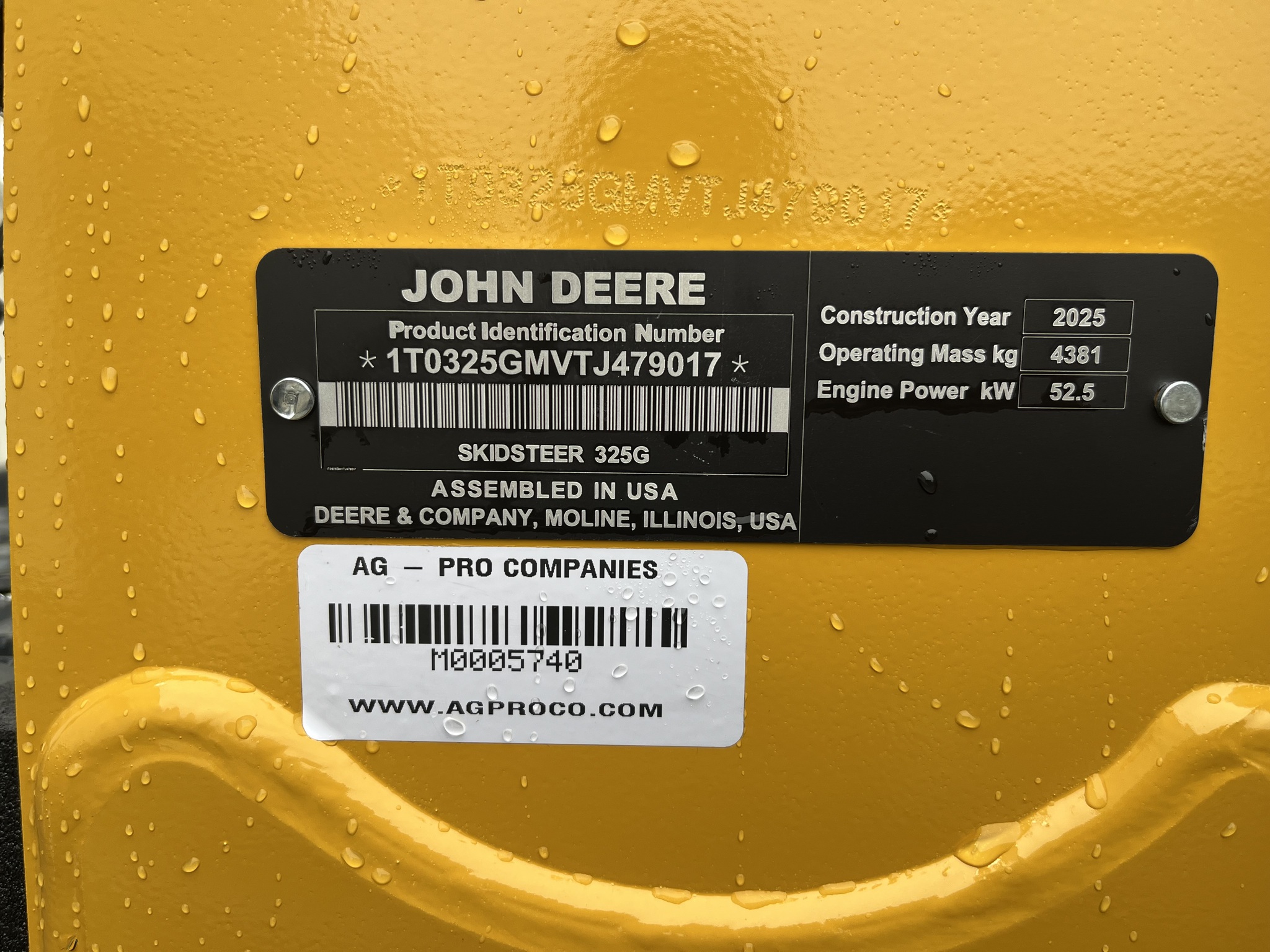 2025 John Deere 325G Image 7