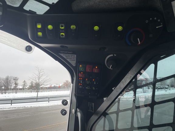 2024 John-Deere 325G