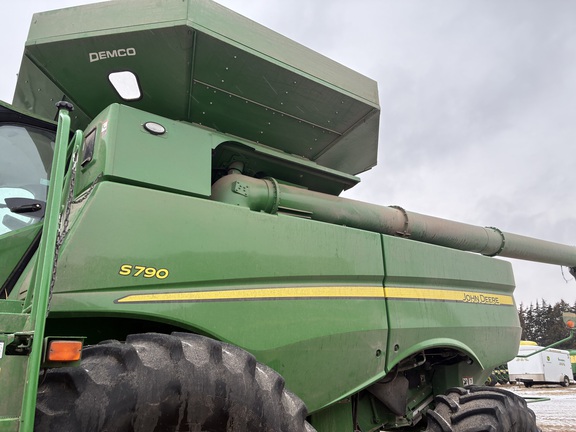 2024 John Deere S790 (4th thumbnail)