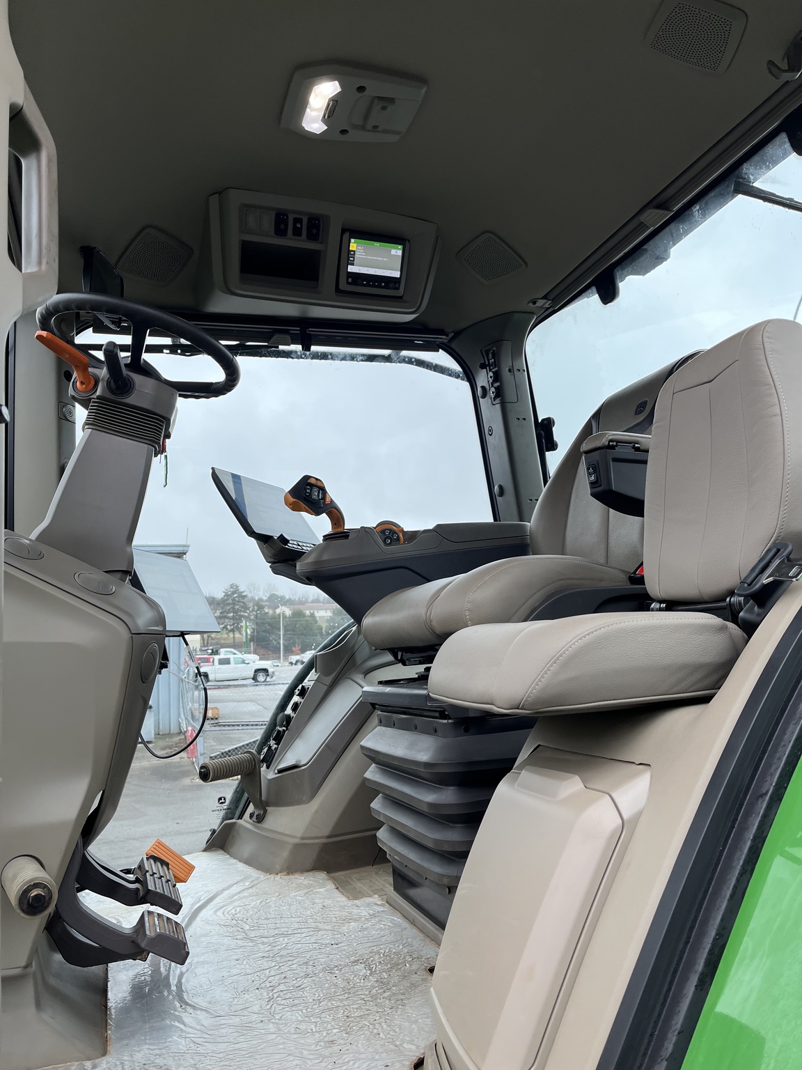 2024 John Deere 8R 410 Image 8