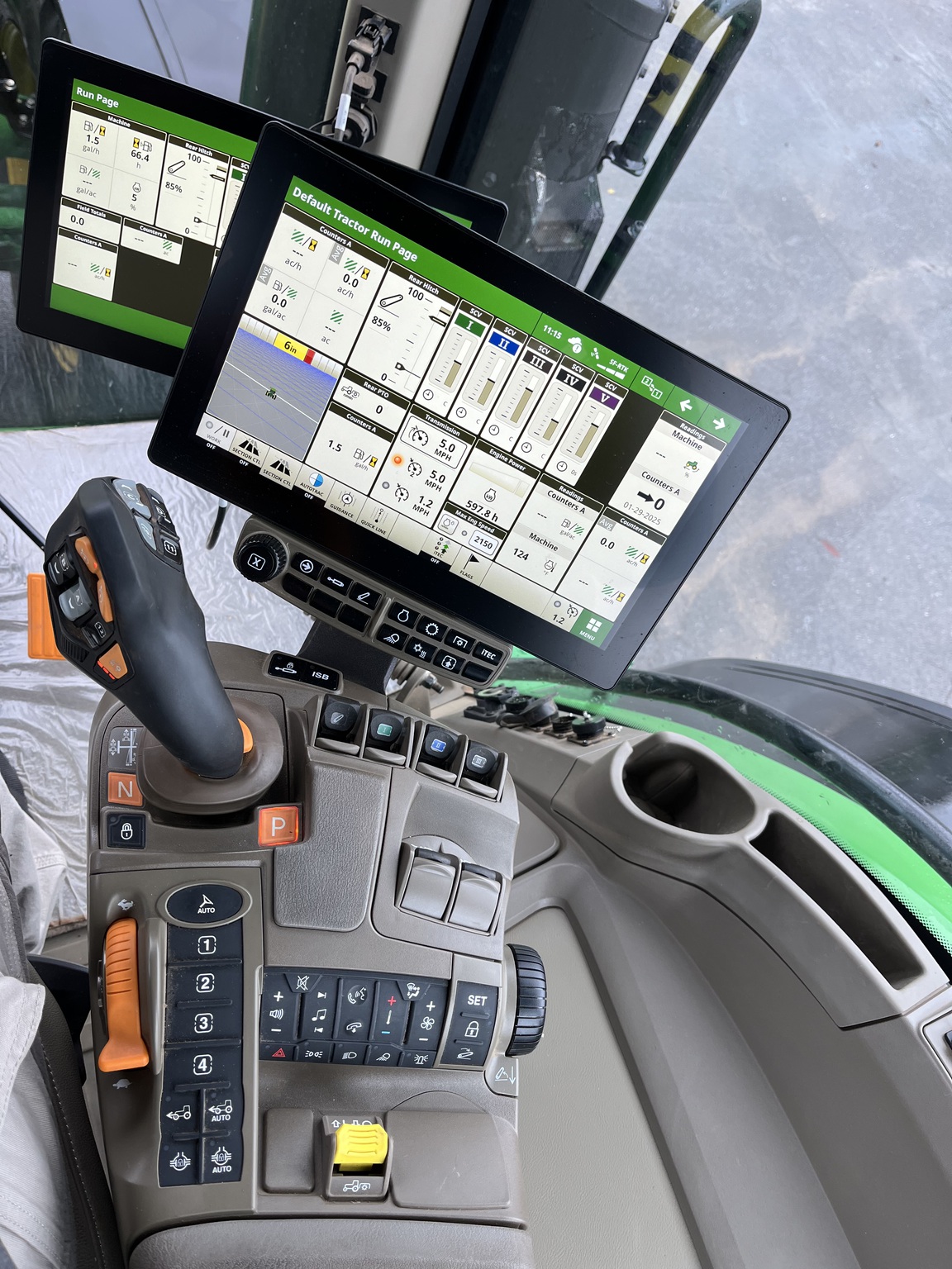 2024 John Deere 8R 410 Image 9