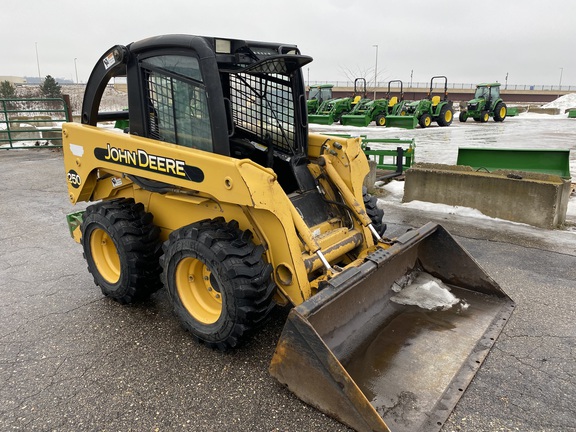 2002 John Deere 250 - Photo7