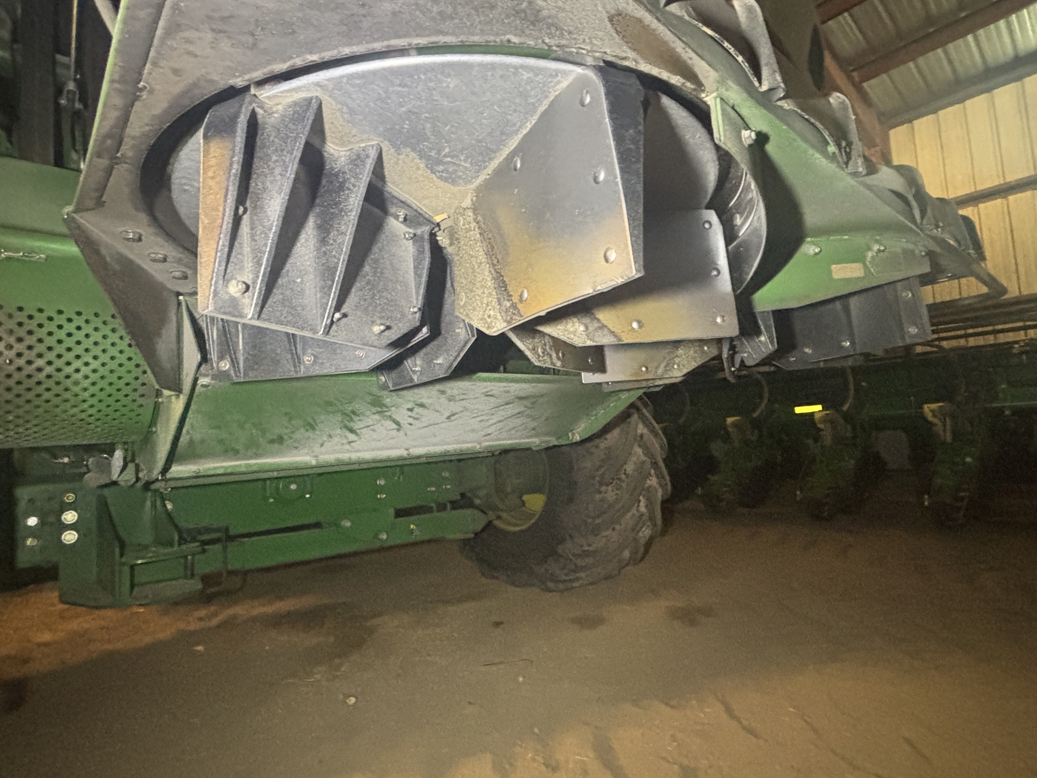 2012 John Deere S680 Image 4