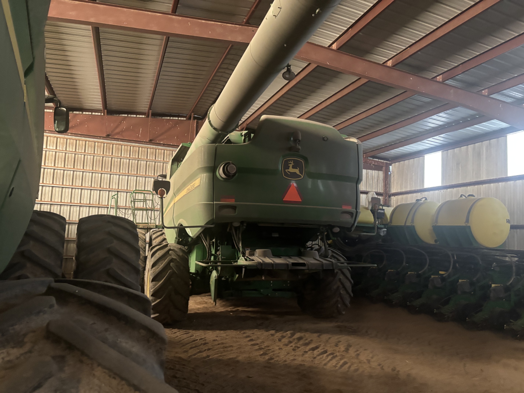 2012 John Deere S680 Image 22