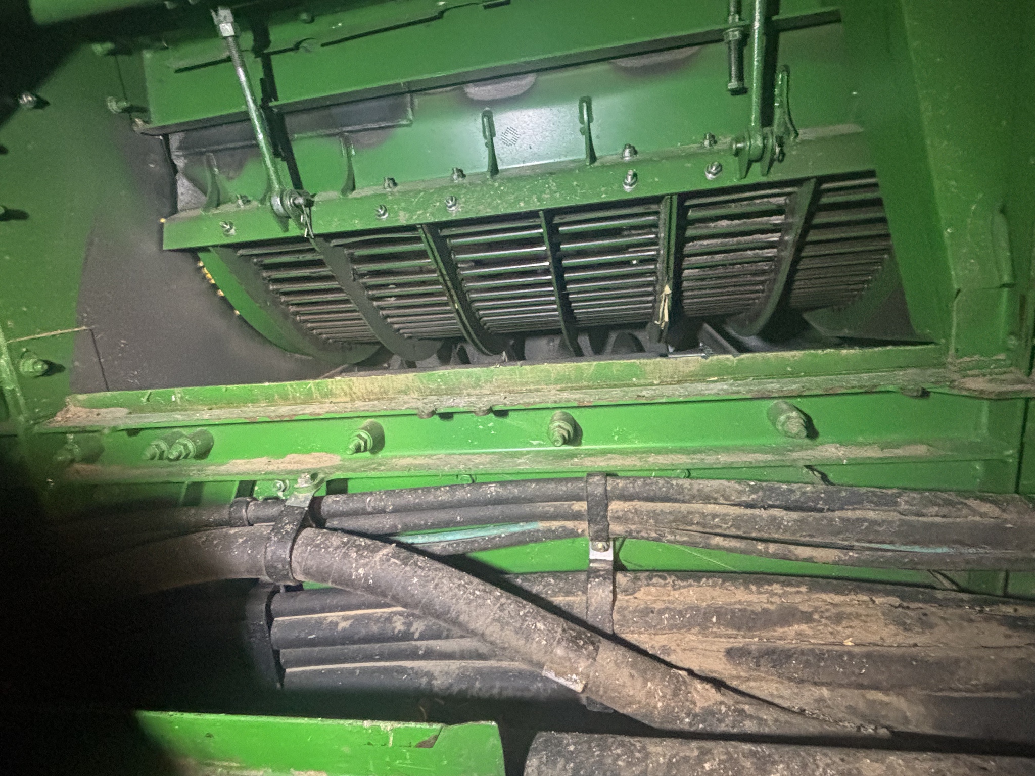 2012 John Deere S680 Image 5