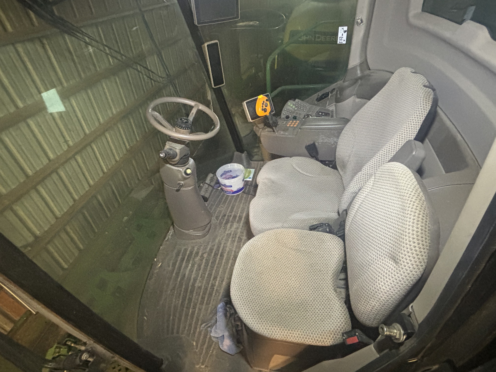 2012 John Deere S680 Image 7