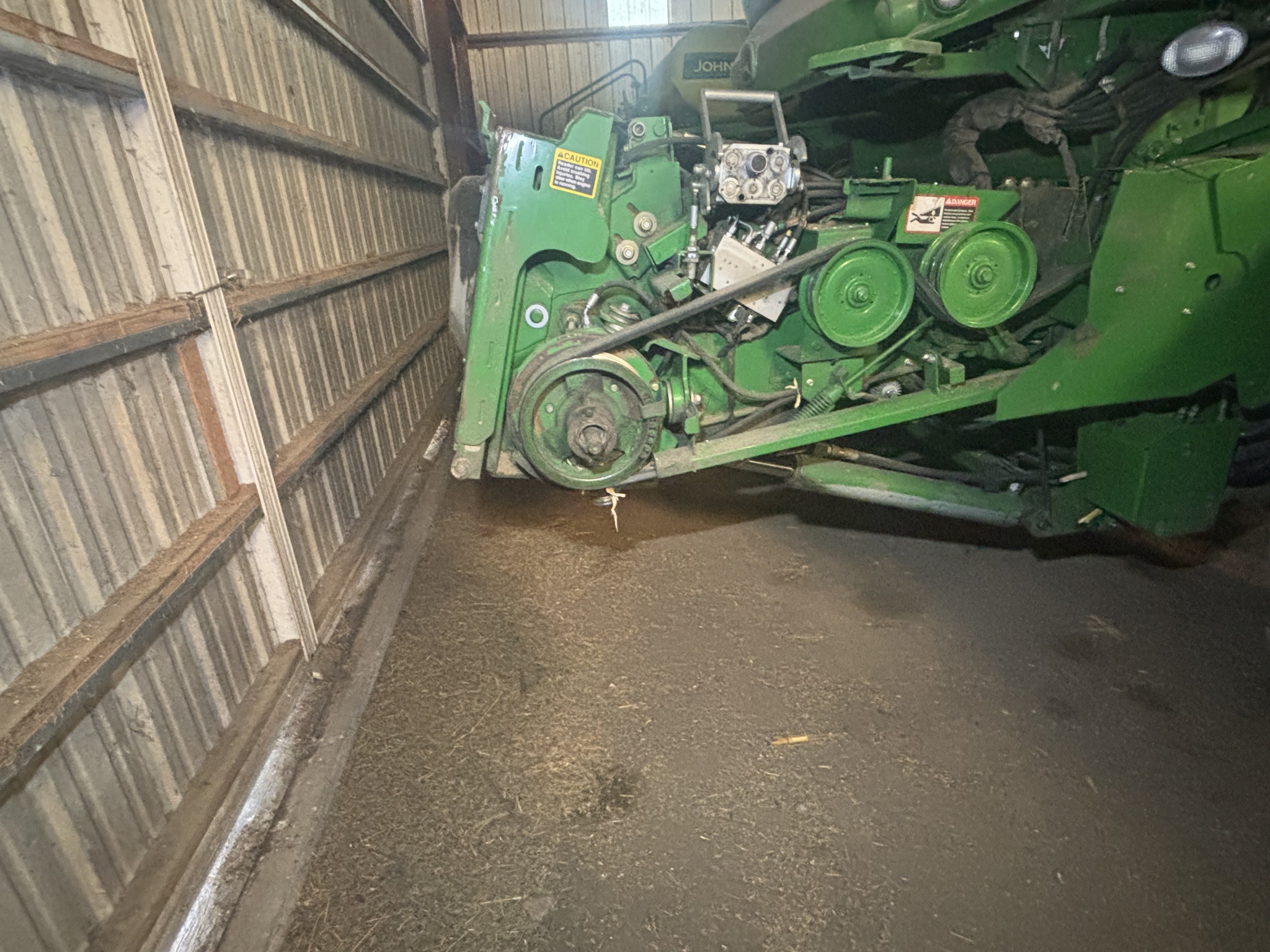 2012 John Deere S680 Image 20