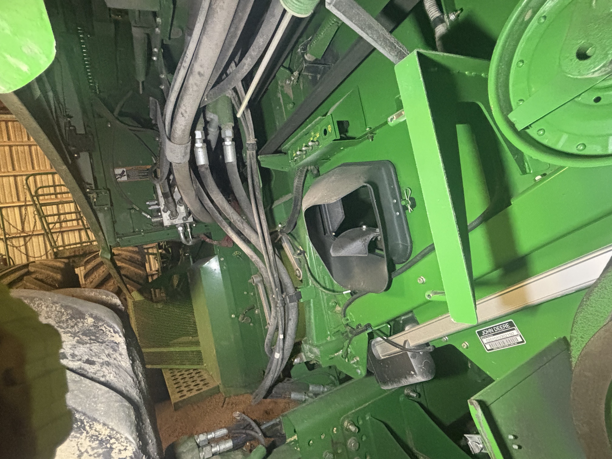 2012 John Deere S680 Image 12