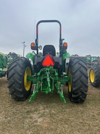 2025 John Deere 5075E Photo 3