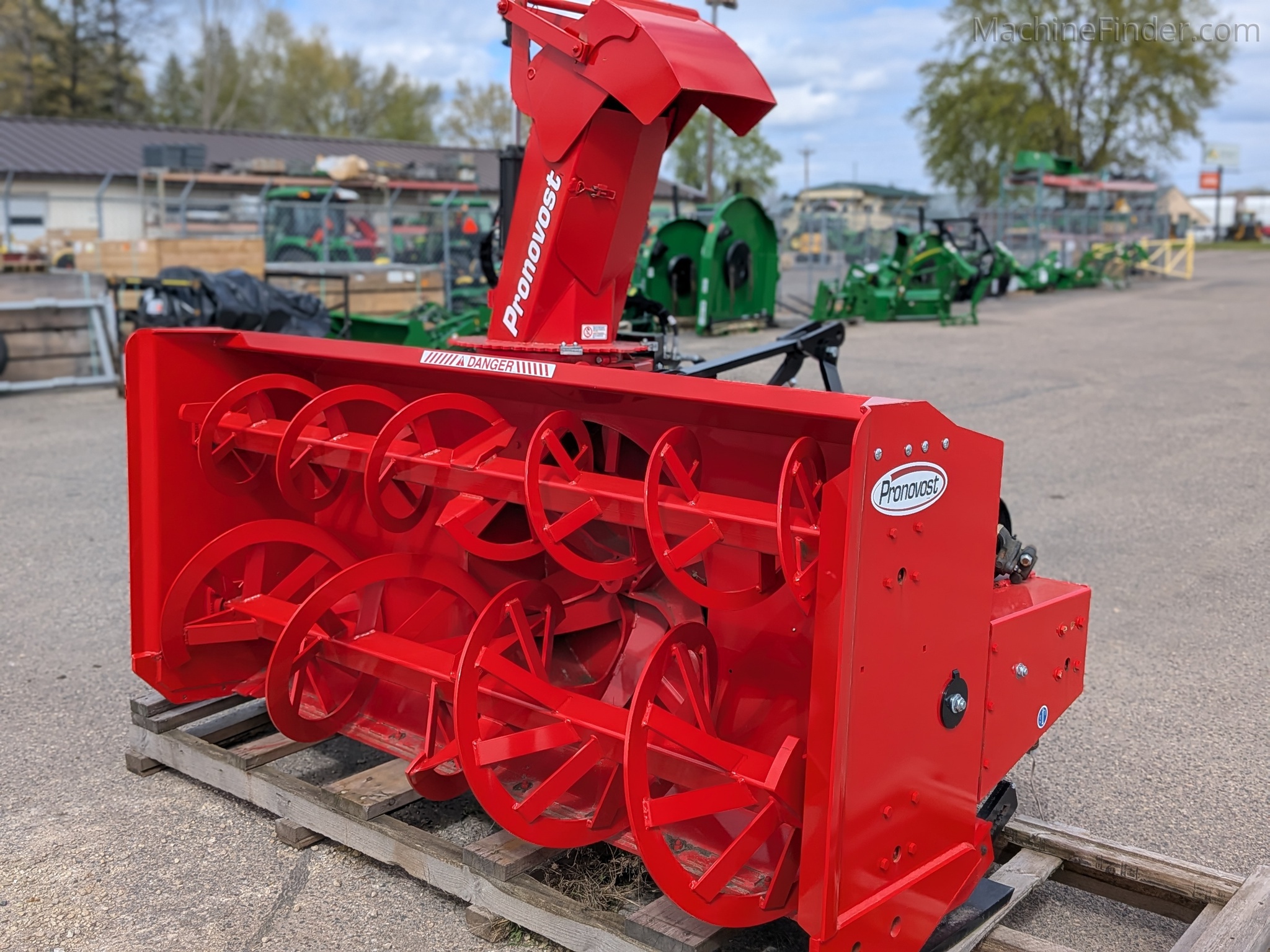 Pronovost P-922 TRC | Farm Tractor Mounted Snow Blowers