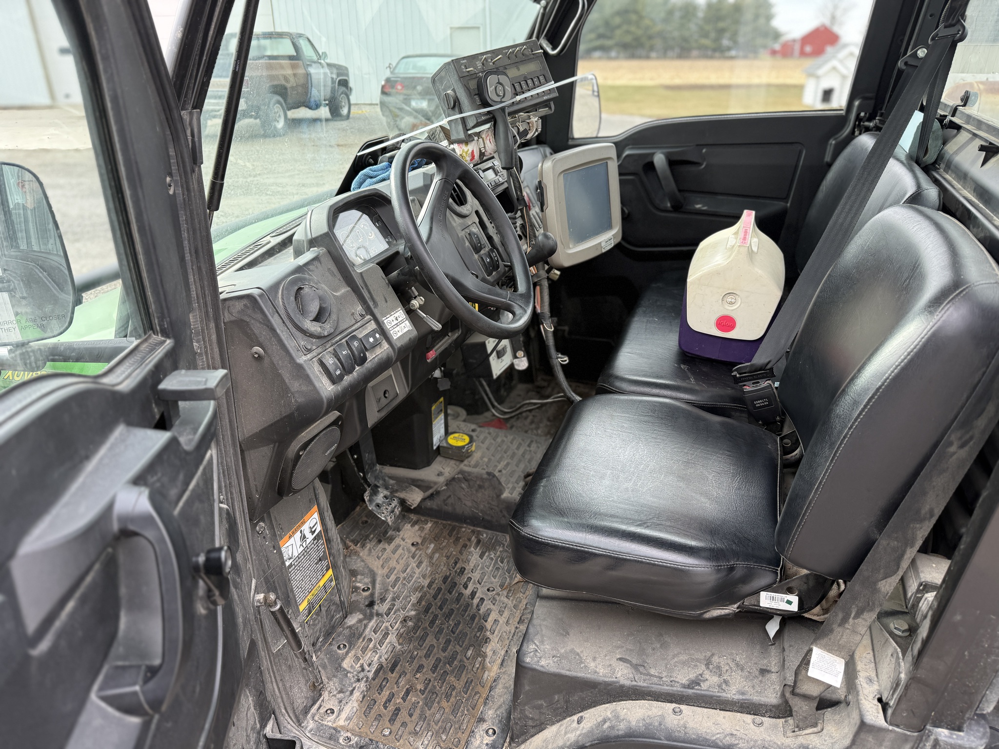 2023 John Deere XUV 835M Image 13