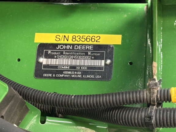 Used 2025 John Deere X9 1000 Combines at Horizon Ag & Turf in Vermilion, AB - Photo15