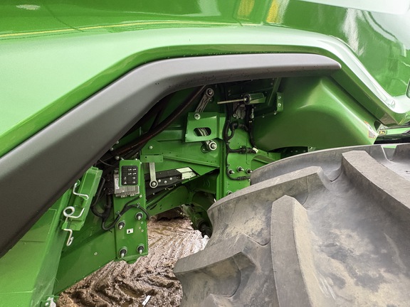 Used 2025 John Deere X9 1000 Combines at Horizon Ag & Turf in Vermilion, AB - Photo12