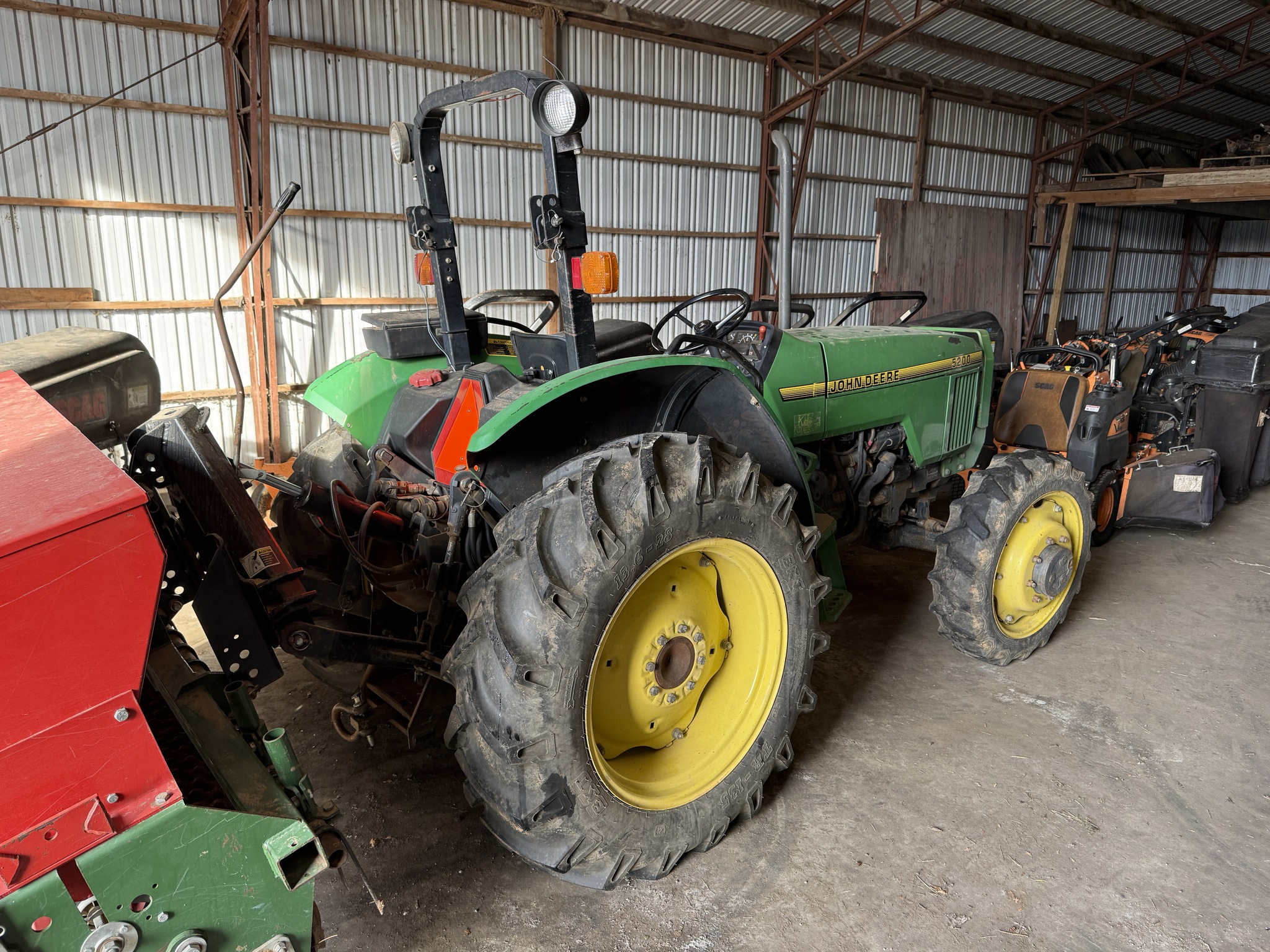 1993 John Deere 5200 Image 3