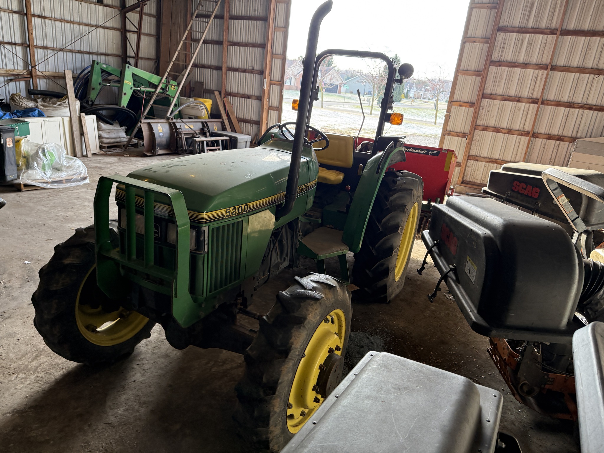 1993 John Deere 5200 Image 5