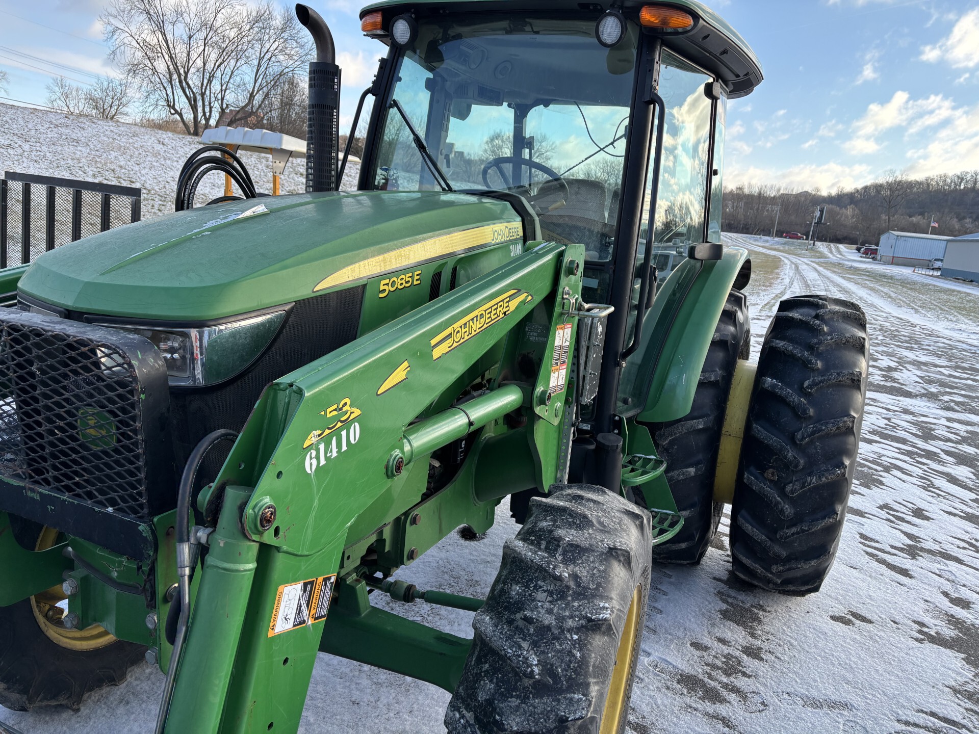 Used 2014 John Deere 5085E Utility Tractors at Koenig Equipment in Germantown, OH - PhotoXL14