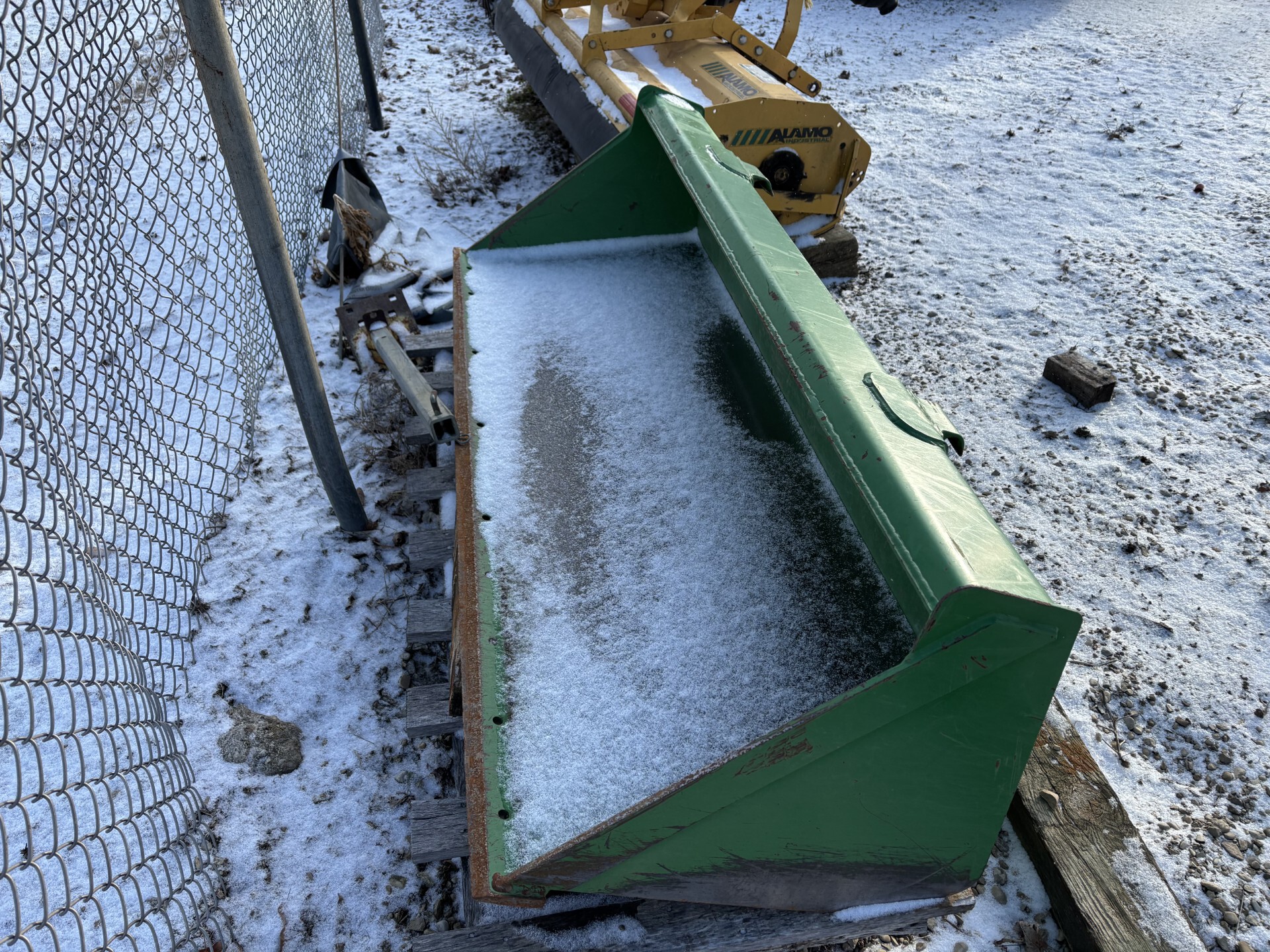 Used 2014 John Deere 5085E Utility Tractors at Koenig Equipment in Germantown, OH - PhotoXL5