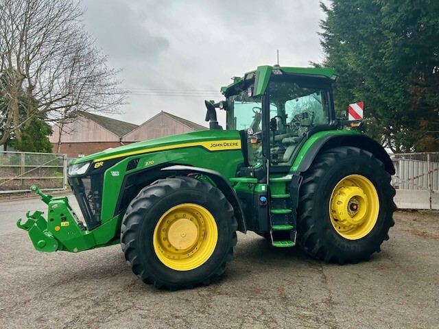 2023 John Deere 8R 370