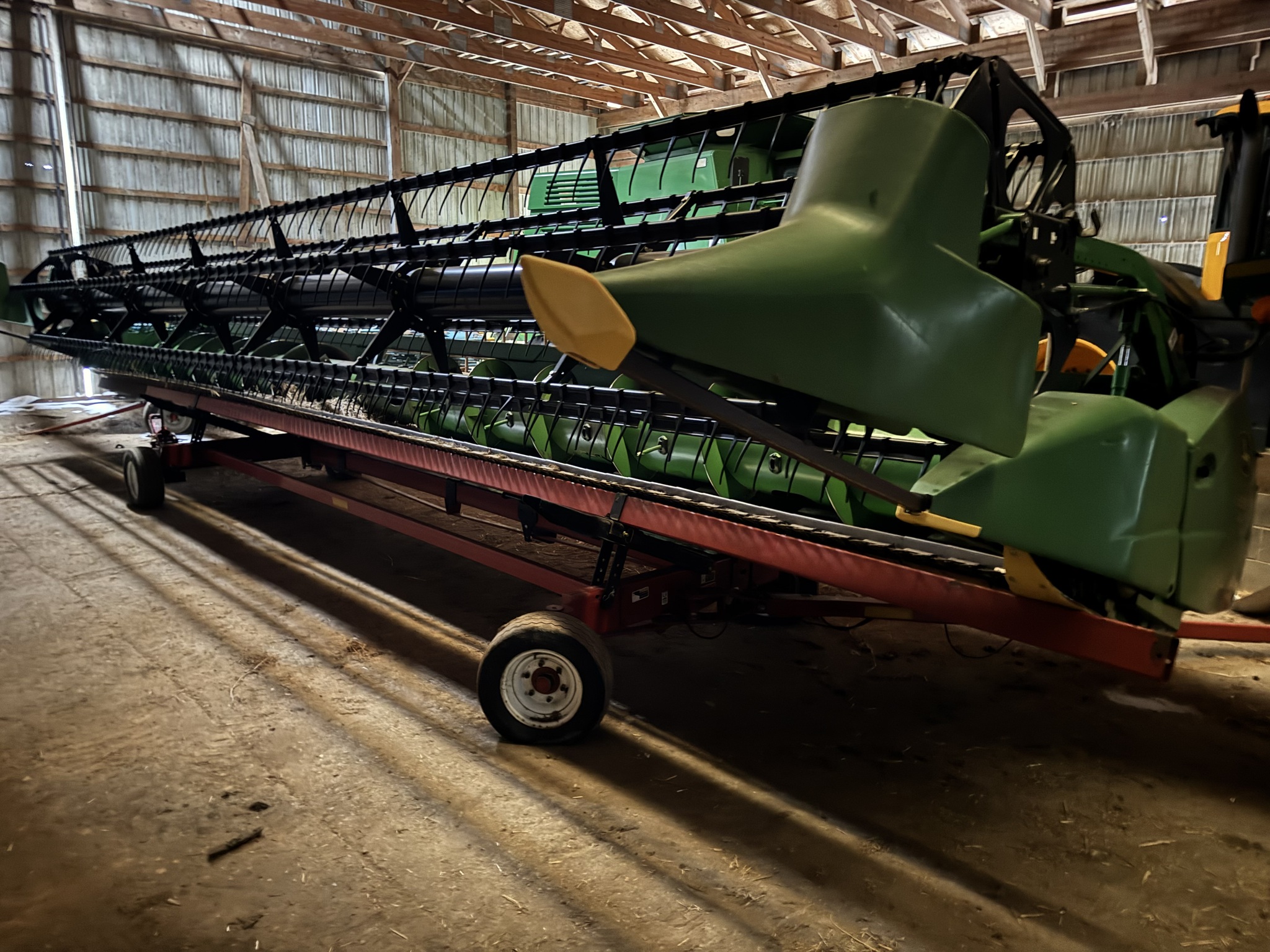 2004 John Deere 635F Image 1