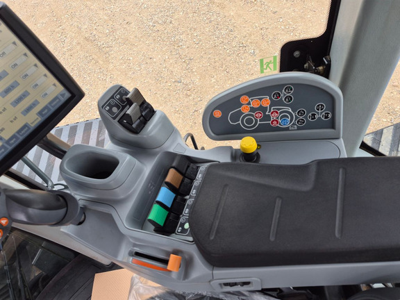 Used 2017 New Holland T9.645 SmartTrax Track Tractors at Horizon Ag & Turf in St. Paul, AB - Photo21
