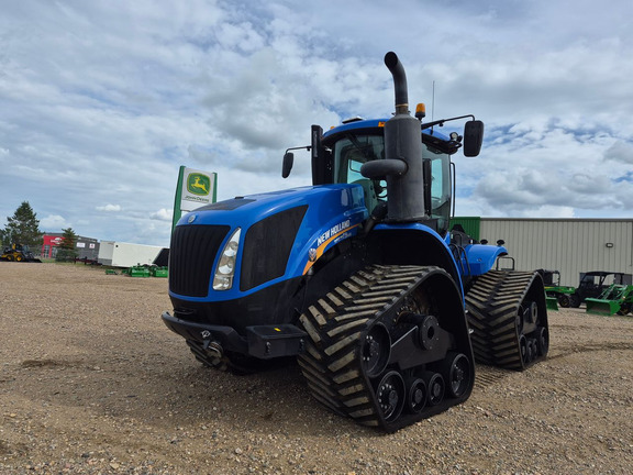 Used 2017 New Holland T9.645 SmartTrax Track Tractors at Horizon Ag & Turf in St. Paul, AB - Photo12