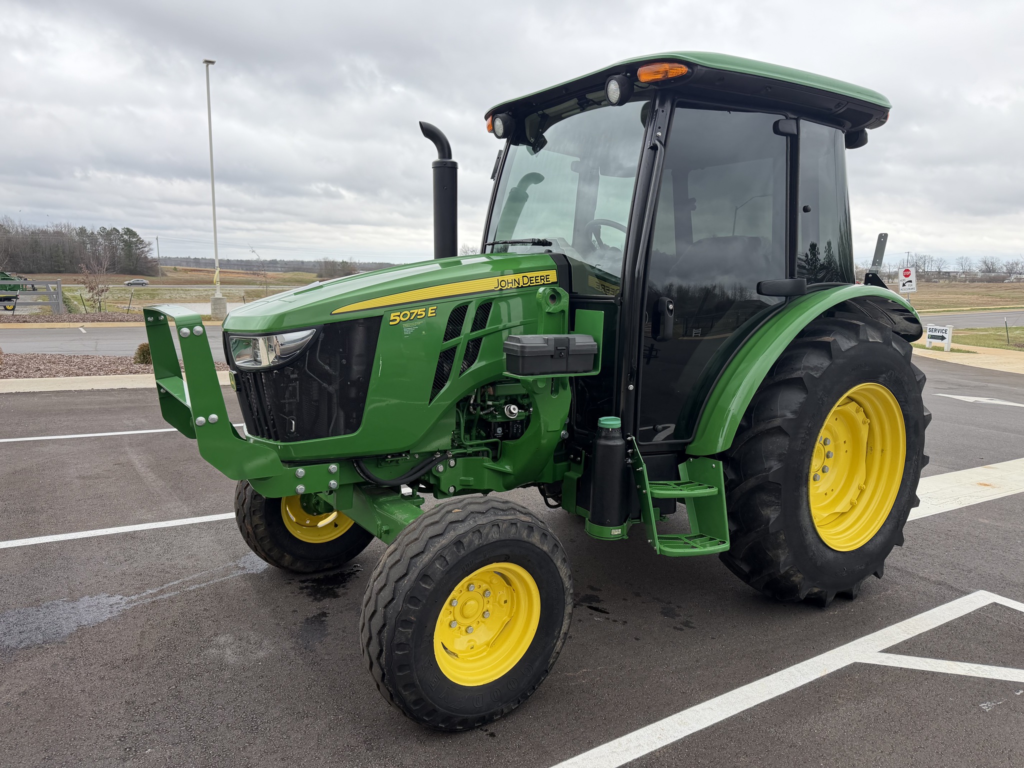 2023 John Deere 5075E