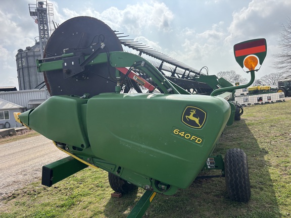 2015 John Deere 640FD