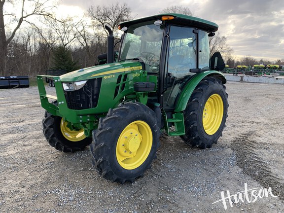 Photo of 2025 John Deere 5067E