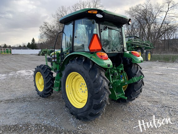Photo of 2025 John Deere 5067E