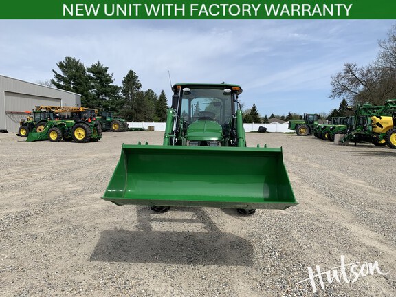 Photo of 2025 John Deere 5067E