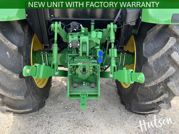 Photo of 2025 John Deere 5067E