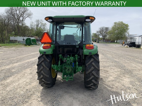 Photo of 2025 John Deere 5067E