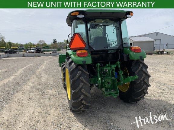 Photo of 2025 John Deere 5067E