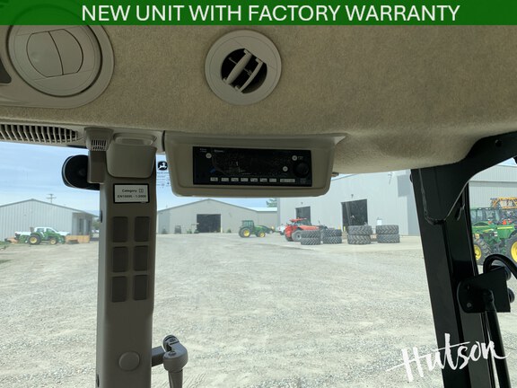Photo of 2025 John Deere 5067E