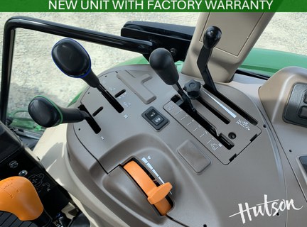 Photo of 2025 John Deere 5067E