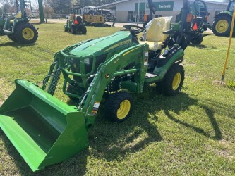 2025 John Deere 1025R Photo 2