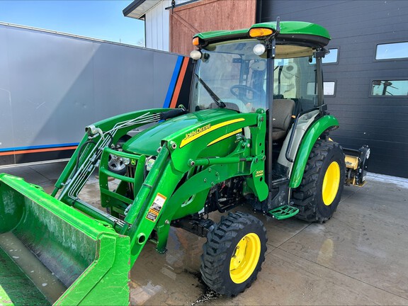  John Deere 3720