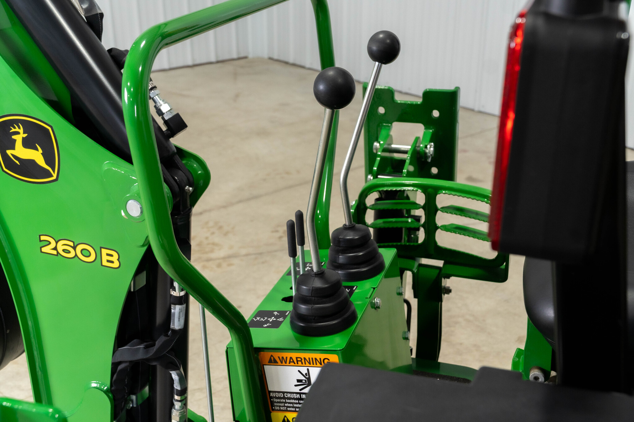 New In-Stock 2026 John Deere 1025R Compact Utility Tractors at Koenig Equipment in Tipp City, OH - PhotoXL15