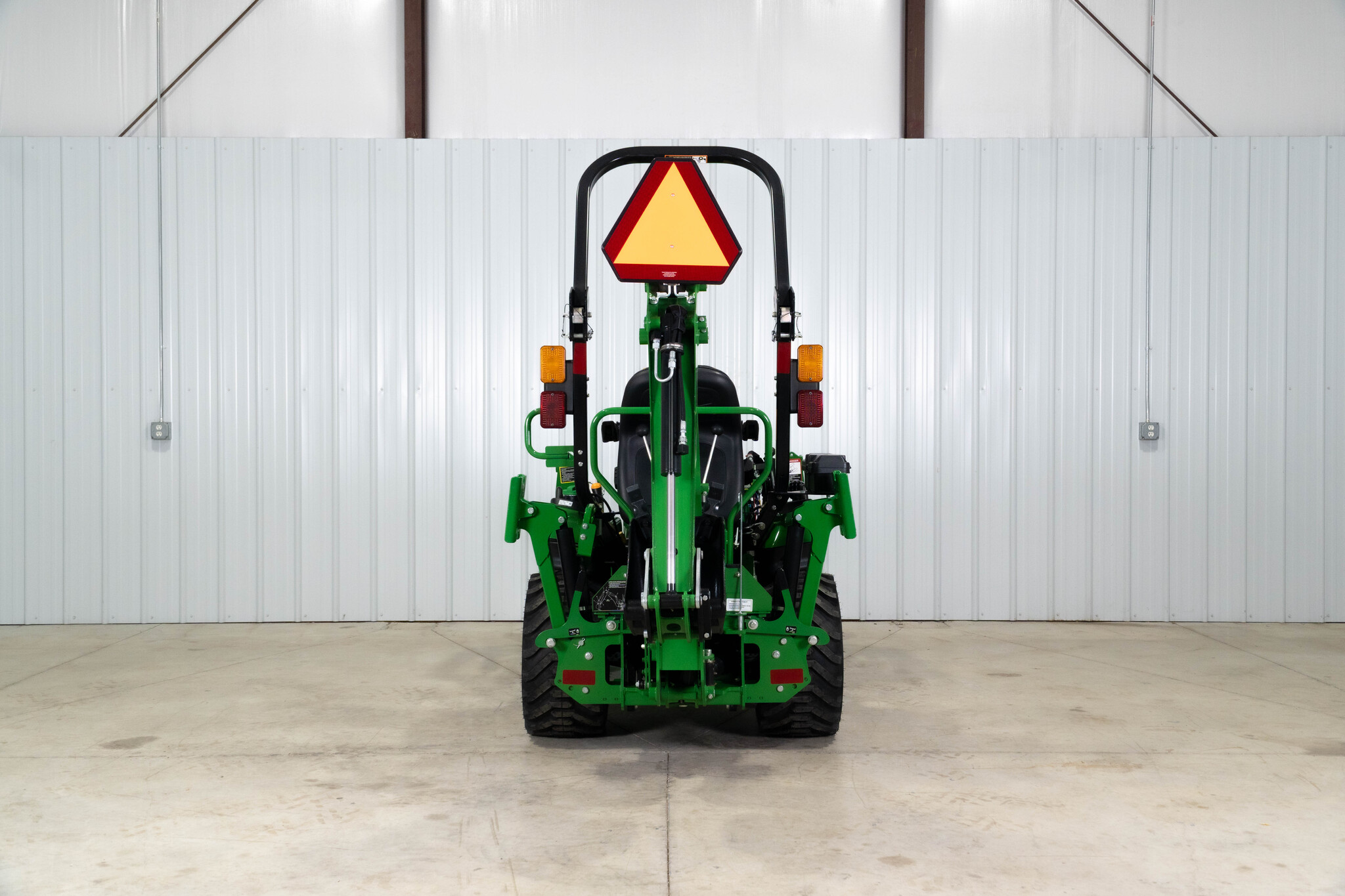 New In-Stock 2026 John Deere 1025R Compact Utility Tractors at Koenig Equipment in Tipp City, OH - PhotoXL13