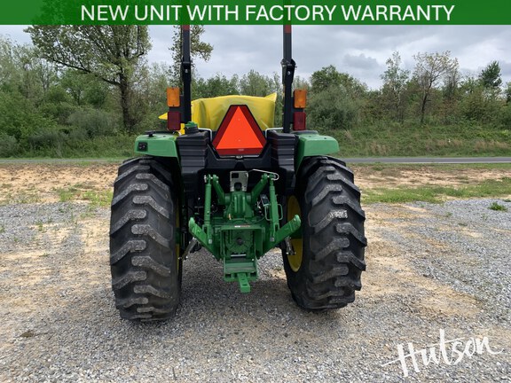 Photo of 2025 John Deere 4052R