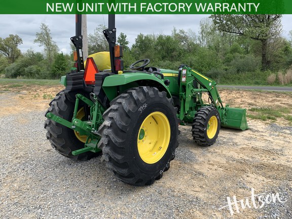 Photo of 2025 John Deere 4052R