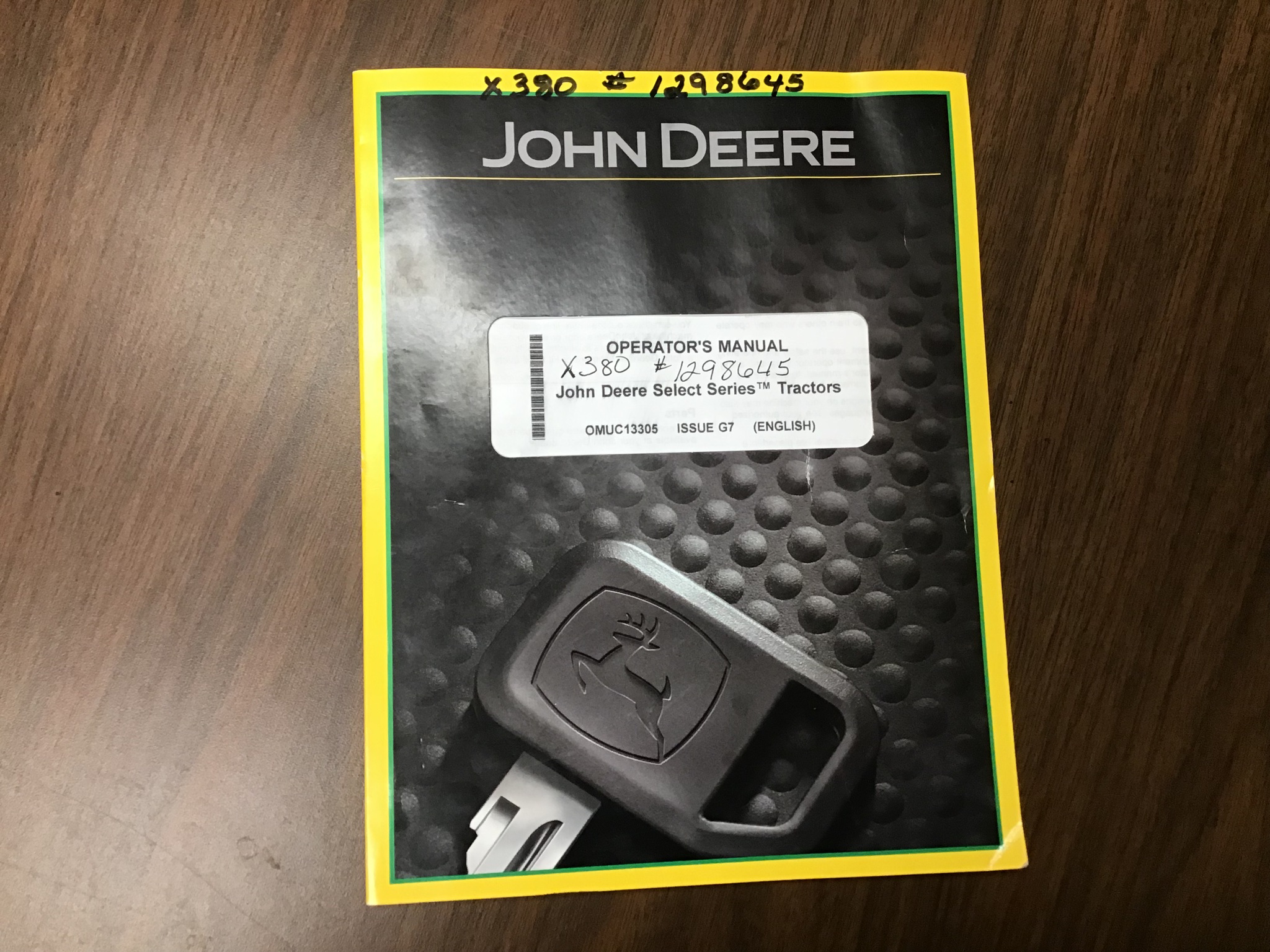 2018 John Deere X380 Image 16