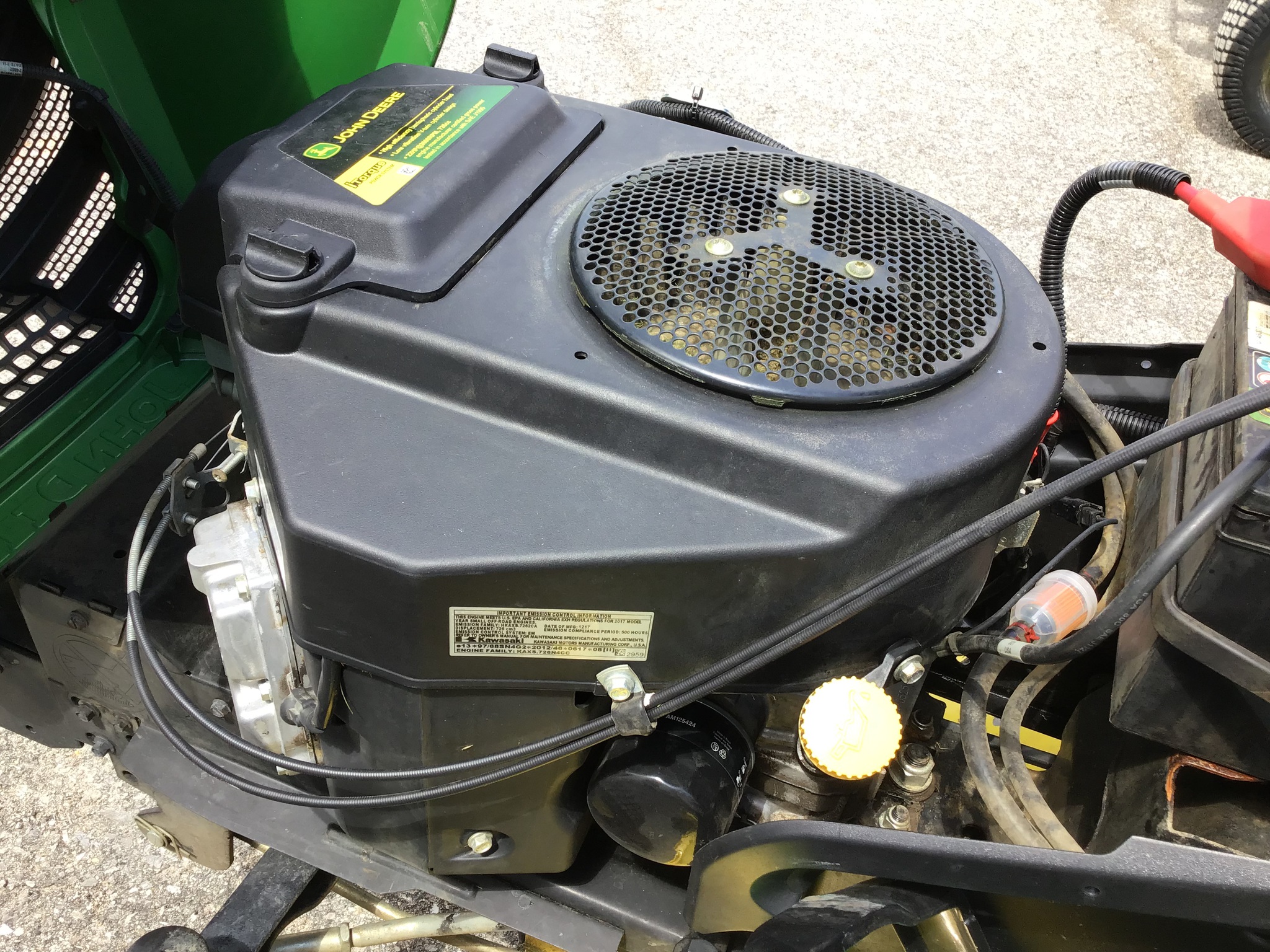 2018 John Deere X380 Image 7