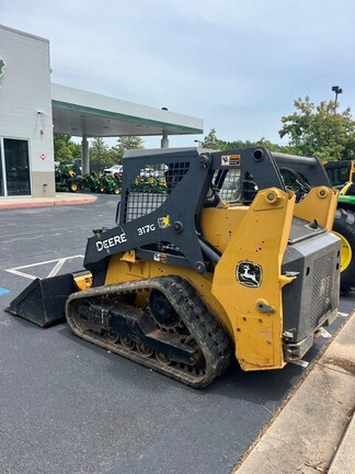 2017 John Deere 317G-4