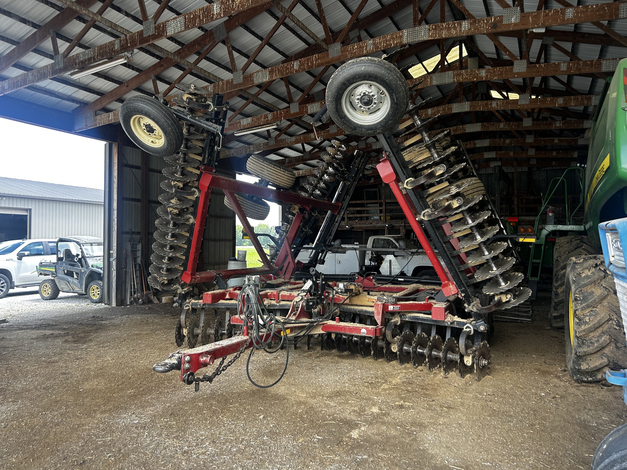 2010 Case IH 330