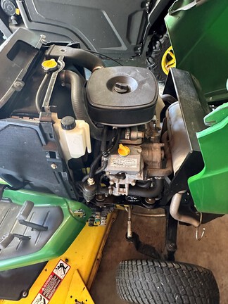 Photo of 2008 John Deere X724