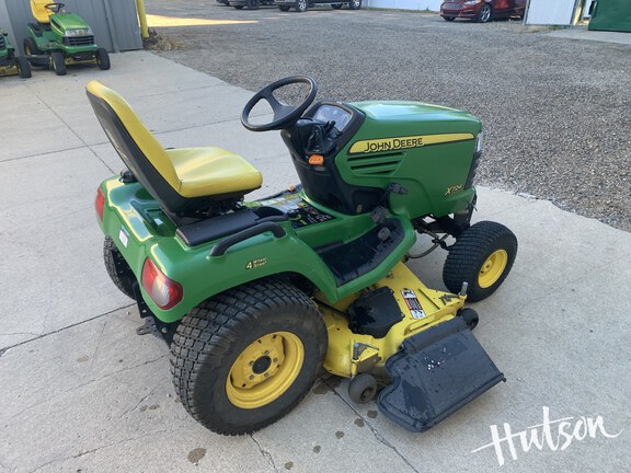 Photo of 2008 John Deere X724