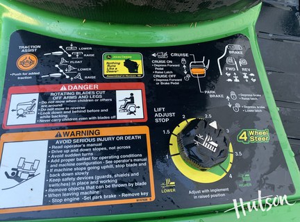 Photo of 2008 John Deere X724