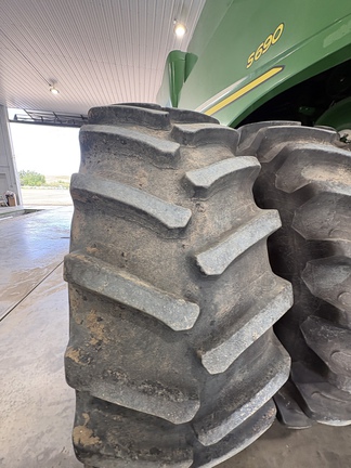 Used 2017 John Deere S690 Combines at Horizon Ag & Turf in Lloydminster, AB - Photo3