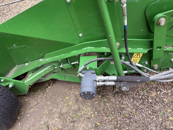 Used 2017 John Deere S690 Combines at Horizon Ag & Turf in Lloydminster, AB - Photo6